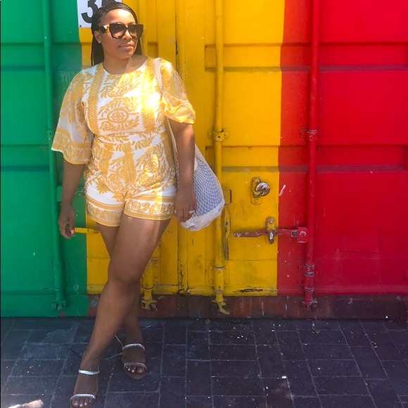 Embroidered romper - Picture 1 of 1